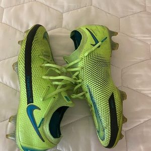Nike Phantom GT Soccer